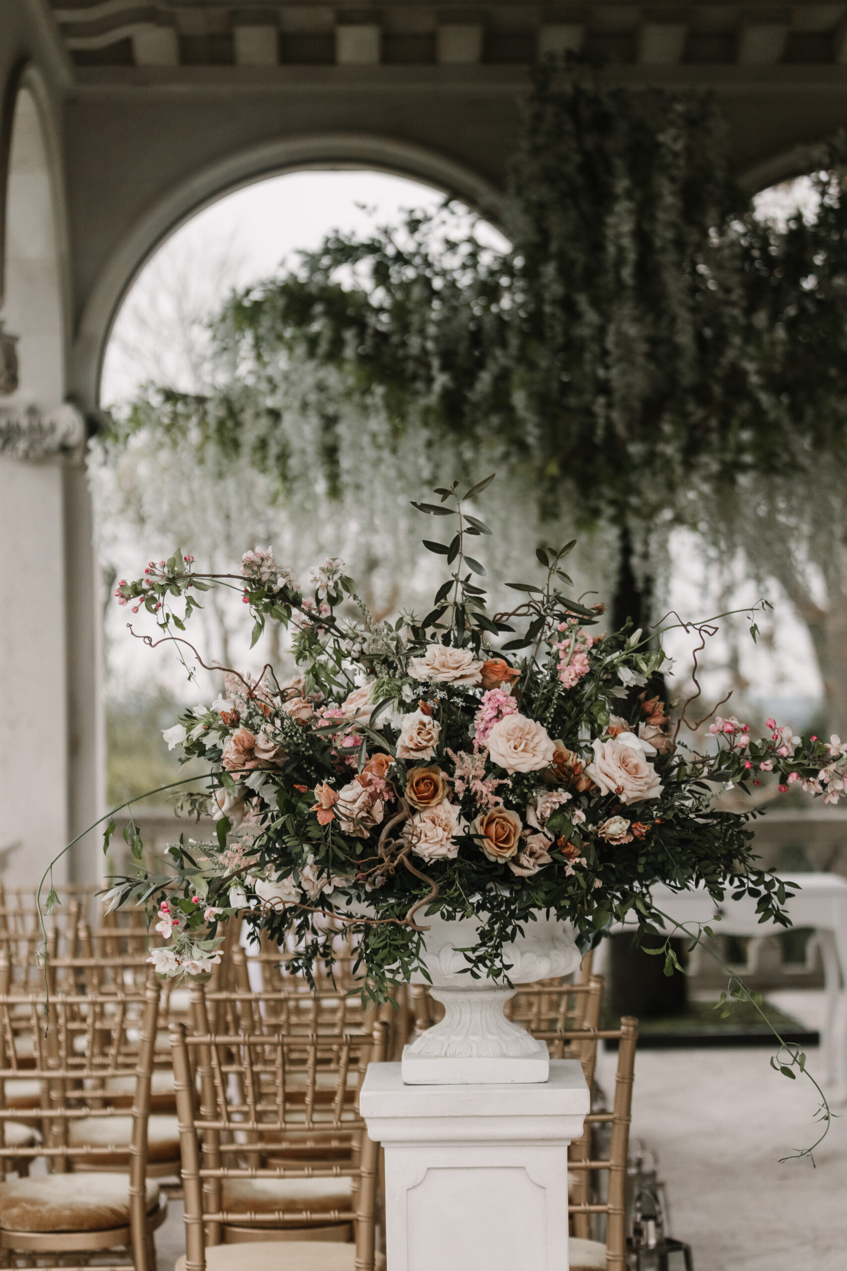 wedding ceremony flowers